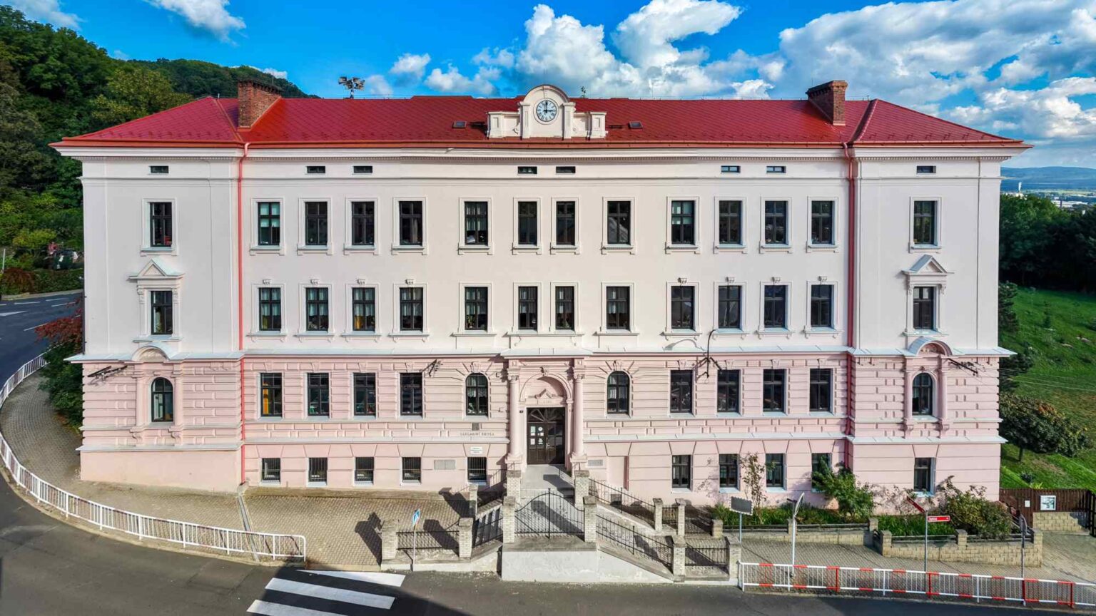 1 | ZŠ Krupka, Teplická